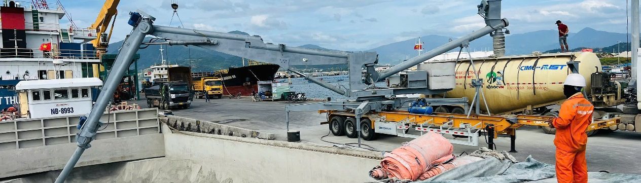 Nam Son– Vietnam’s No.1 Cement Ship Unloader Factory