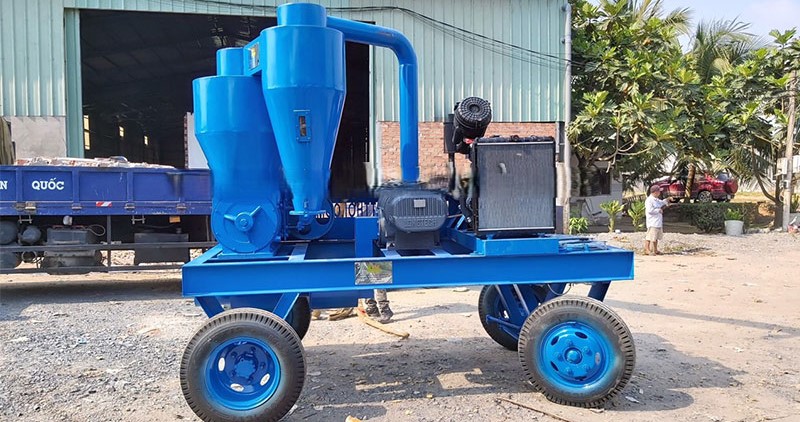 Rice/ Paddy husk Pneumatic onveyor operated by diesel