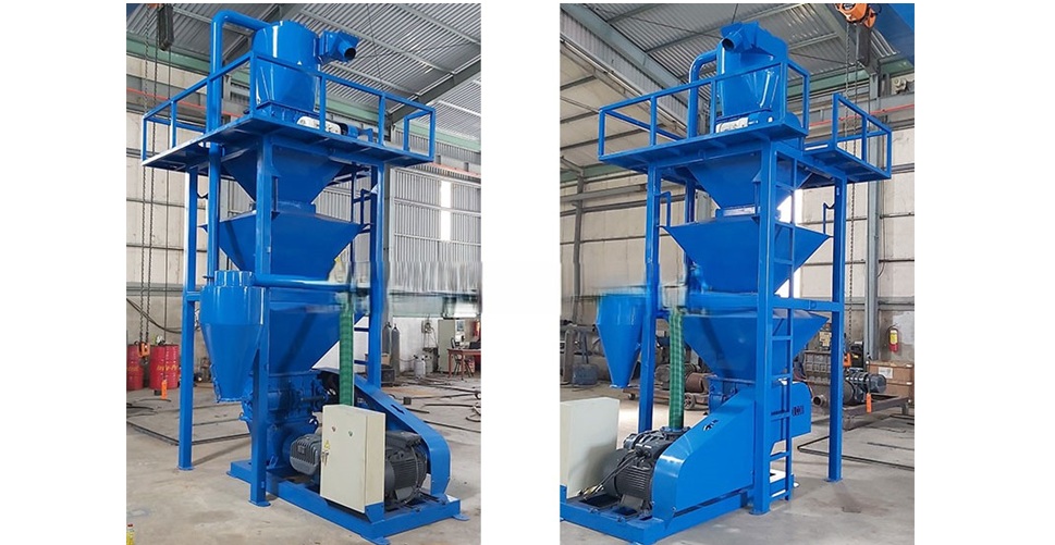 Pneumatic conveyor combined with weighing system